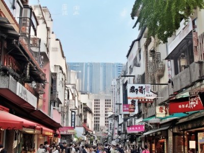 黄陂区商贸新闻，shop in the heart of the city