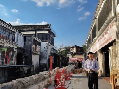 黟县欧凯商贸产业转型升级，发展与挑战