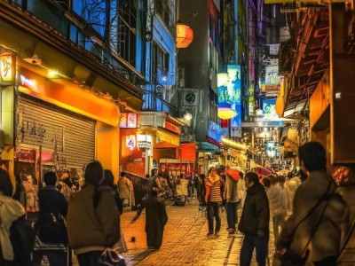 商贸学院附近新闻，校园生活中的小确幸