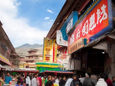 甘南明海商贸，本地化发展之路