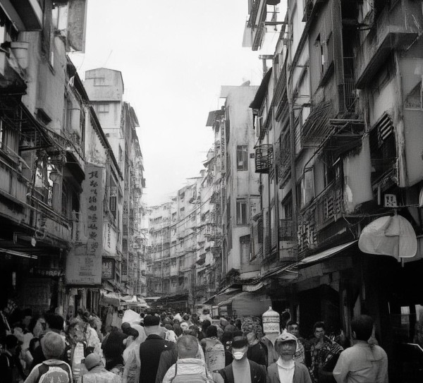 霍尔果斯中哈商贸合作区酒店，机遇与挑战